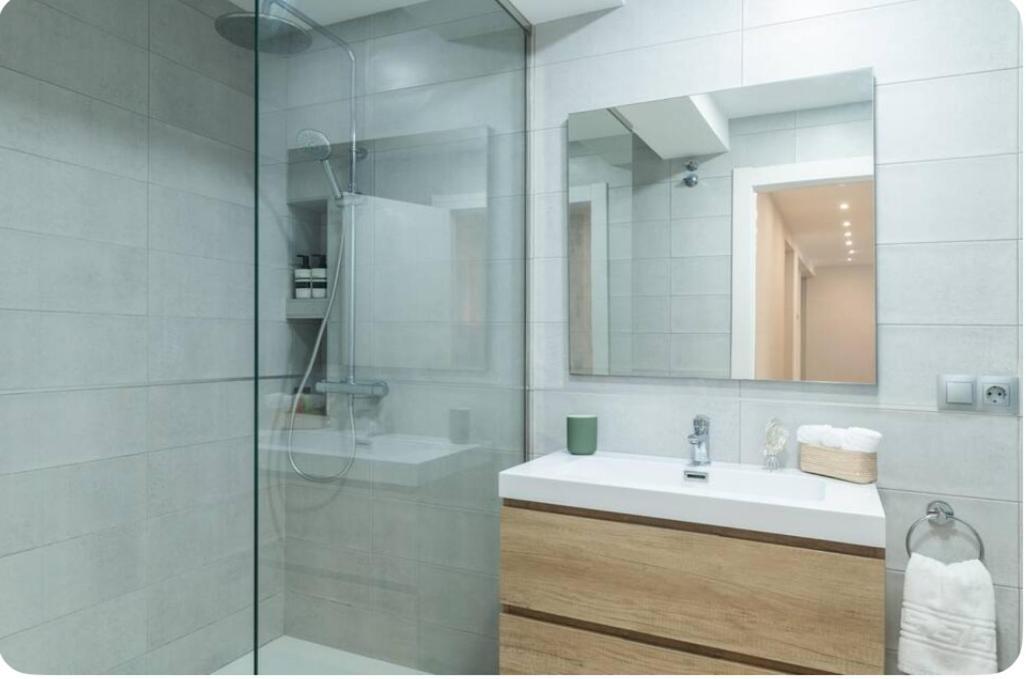 Apartamento En 利亚内斯 外观 照片
